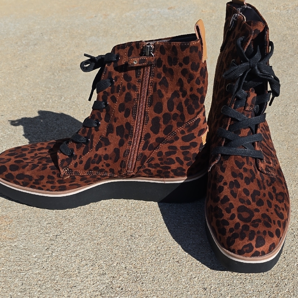 Leopard Print Lace-Up Women's Boots